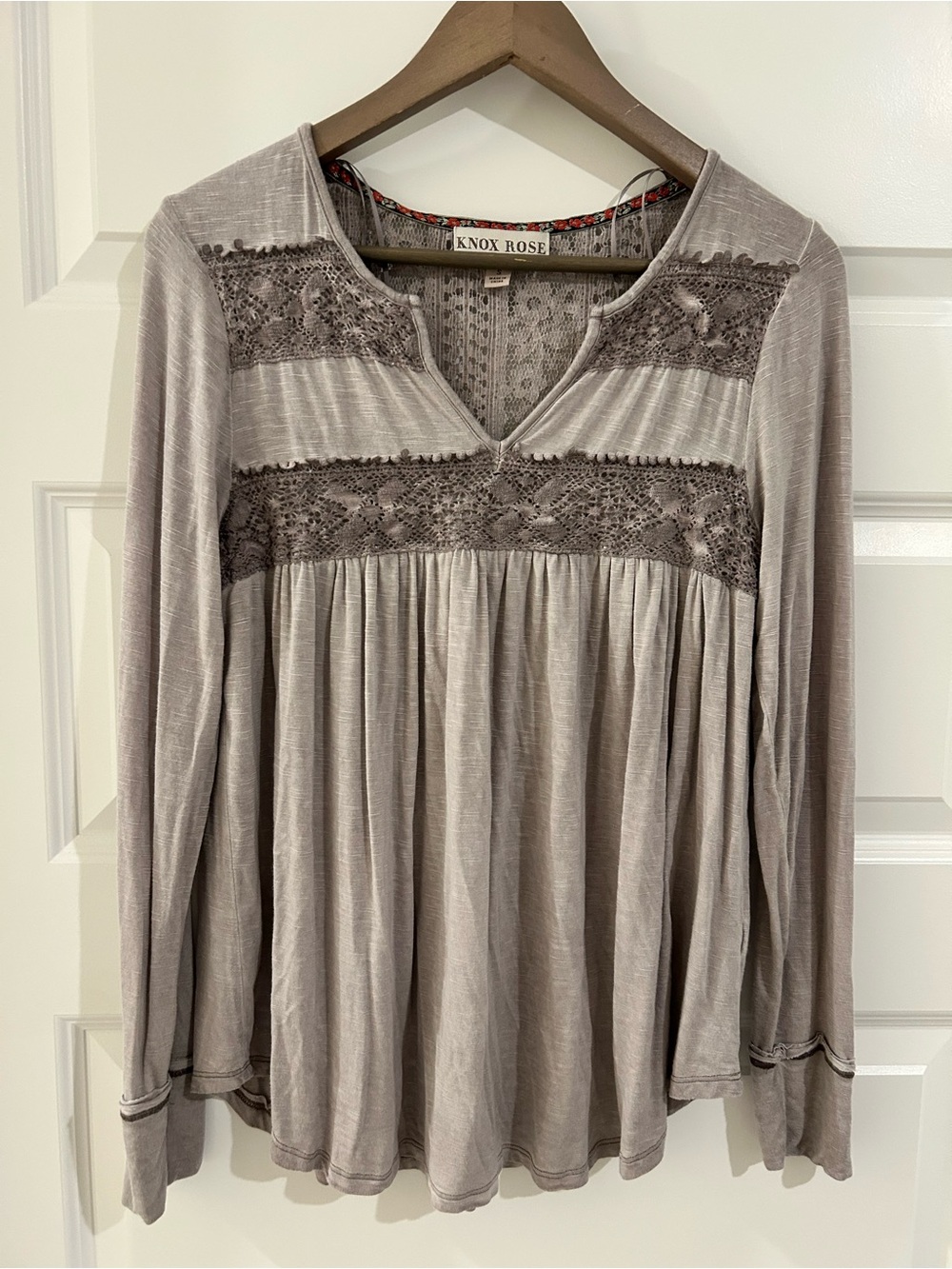 Knox Rose Crochet Trim Top Gray Size S